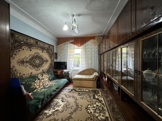 Продам часть дома,жилкоп,2 комн.смежн. в/у, р-он Шоссейная-Центр.рынок Миколаїв