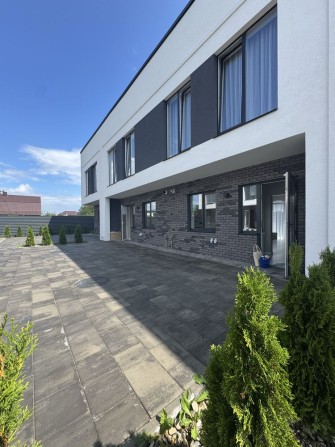 Таунхаус з ремонтом та меблями/газ/гарна локація/без комісіі - фото 1