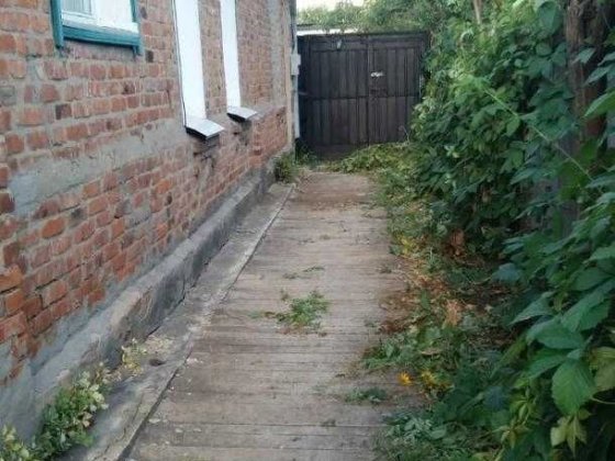 Продам 1/2 часть дома , со своим отдельным участком Харків