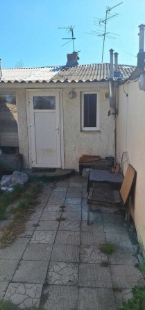 Часть дома + гостевой домик - фото 1