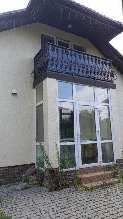 Новинка! Продам 2ух этажный дом с балконом и камином, на пр Науки 65 - фото 1