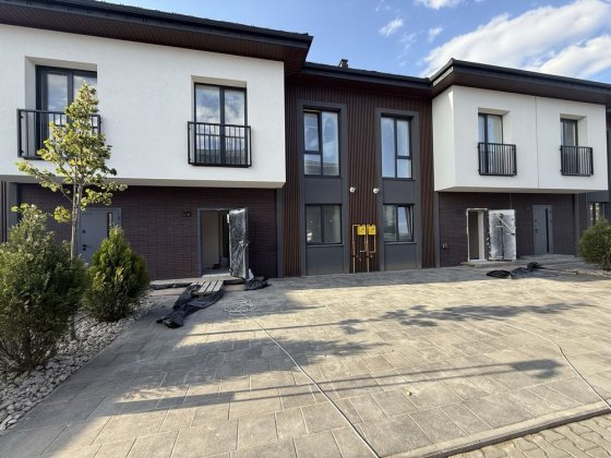 Таун Петропавловка 90 тисяч Петропавловская Борщаговка