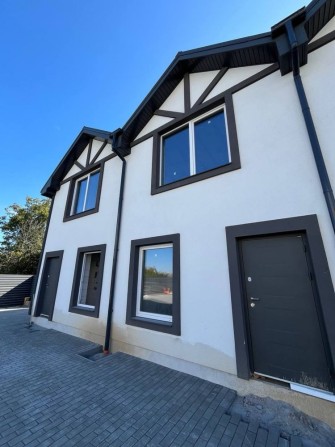 Таунхаус з підвалом , газом і централізованими комунікаціями - фото 1