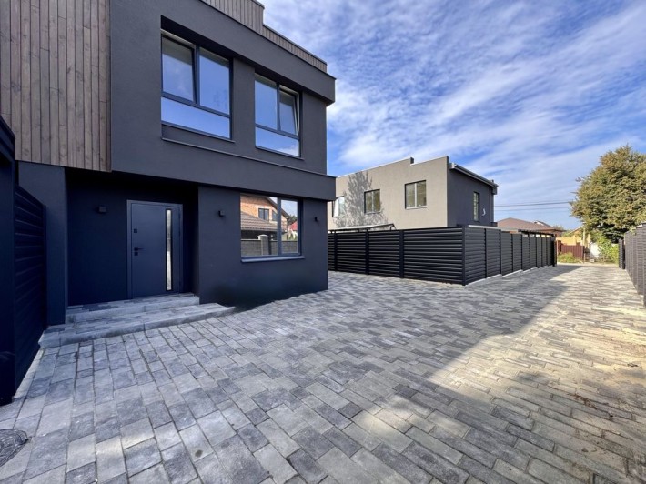 ‼️ГАЗ‼️Дуплекс з ремонтом 125м2, 3 сотки‼️Центральні комуніктації - фото 1