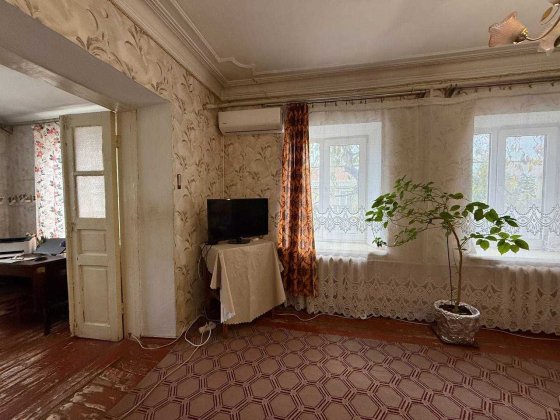 Дом на Таирова. Район 411 батарее. 5 соток. Є відновлення + Одесса