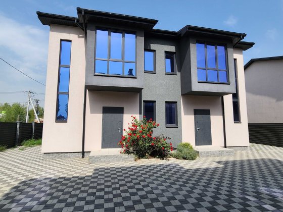 Вітаю. Продам від забудовника. Будинок - дуплекс, вул. Одеська. Петропавлівська Борщагівка