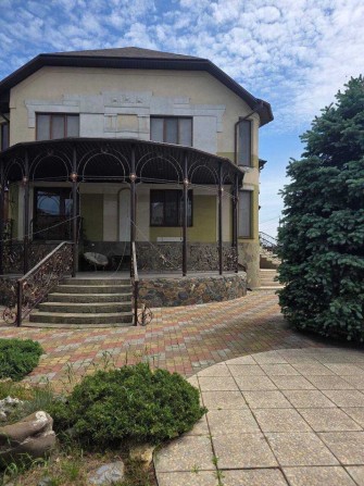 Продается дом на реке 425м  ремонт мебель цена 370 тыс.у.е. - фото 1