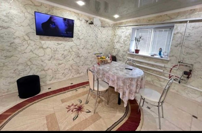 Продаю дом с ремонтом в Варваровке ул. Клубная - фото 1