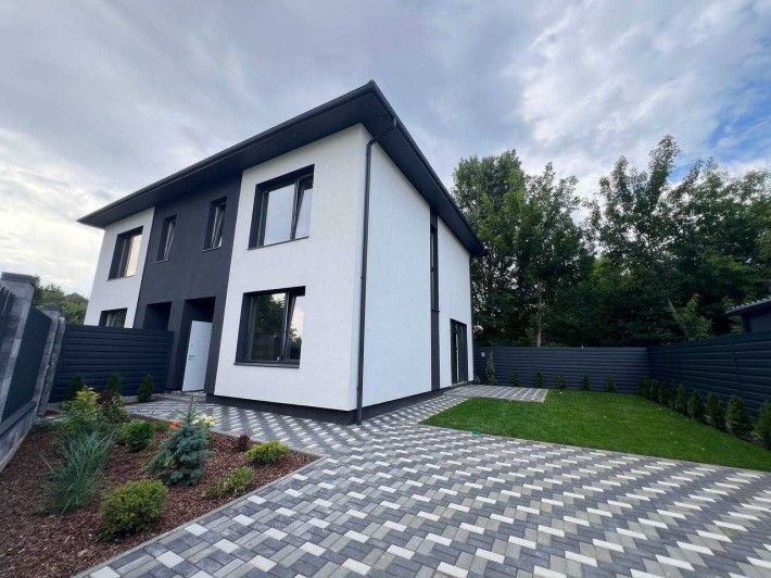 Продам просторий газифікований дуплекс в Петропавлівській Борщагівці - фото 1