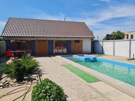 Продаж будинку. 352 кв.м Варварівка Миколаїв