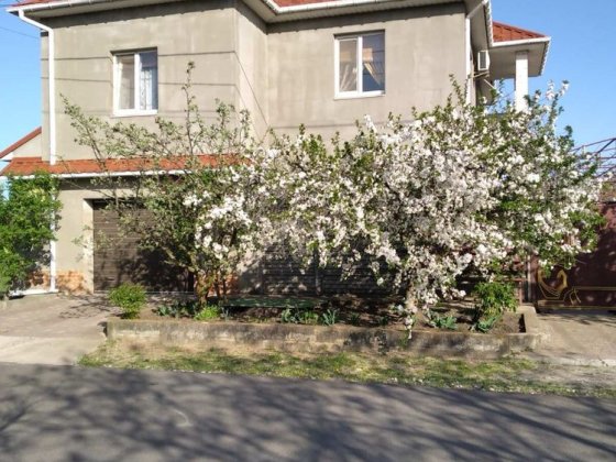 Срочно !Продаеться сучасний будинок Корабельний р-н Николаев