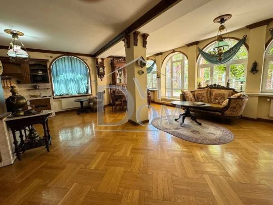 ПРОДАМ Дом с бассейном и подвалом 12 соток земли Посмитного улица