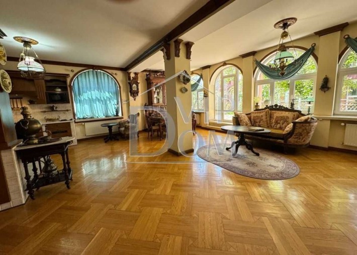 ПРОДАМ Дом с бассейном и подвалом 12 соток земли Посмитного улица - фото 1