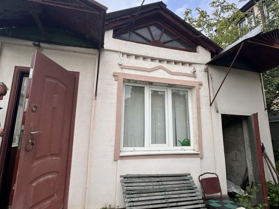 Продам дом 5 мин метро киевская , рост . 70 м2 . сертификат Харьков