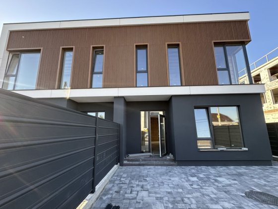 Продам будинок дуплекс Софіівська Борщагівка, вул. Волошкова Софіївська Борщагівка