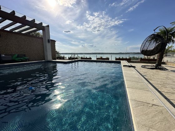 Дом премиум класса с видом на реку Миколаїв