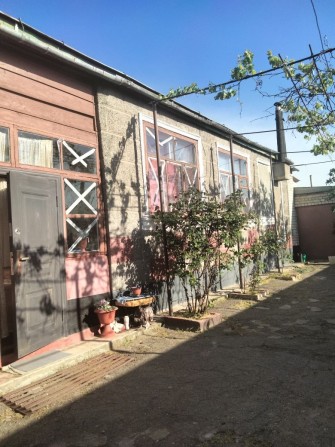 Продам будинок  з меблями та технікою р-н Жукова 46000 у.о - фото 1