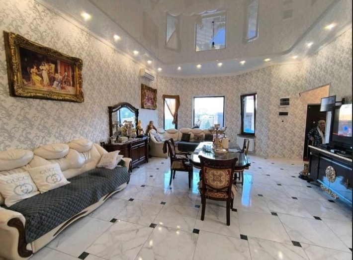 Продам дом с новым ремонтом. 7 ст. Фонтана. Лучшая локация Чубаевки. - фото 1