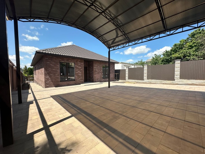 Новый одноэтажный дом! Район пр-та Маршала Жукова! Без комиссии! - фото 1