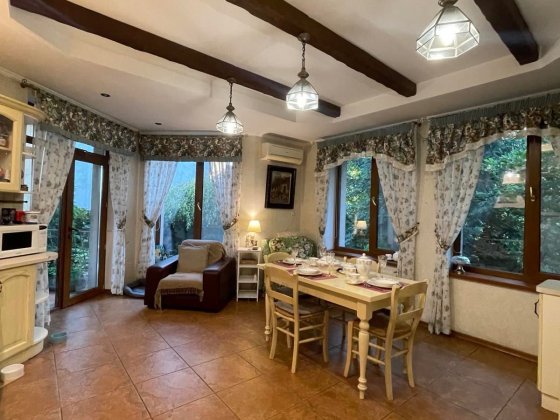 Совиньон . Люстдорф . Хозяйский дом на 10 сотках . Подвал ,сауна . Одесса