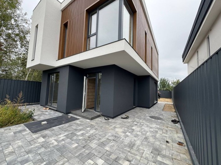 Будинок який захоплює - фото 1