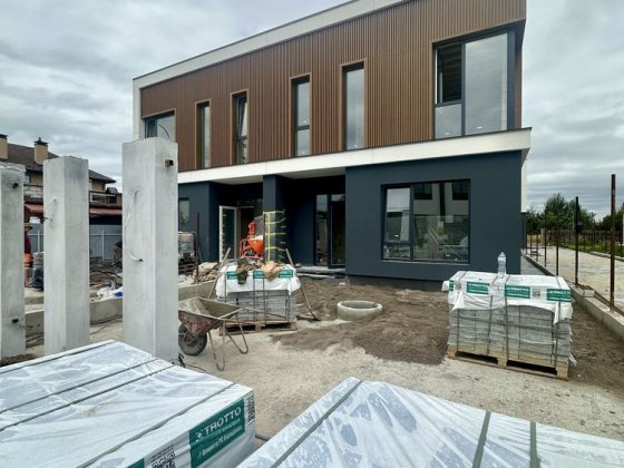 Від забудовника новий проет. Вибір локацій Петропавлівська Борщагівка