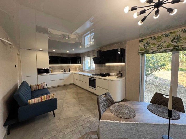 Продаю 3-этажный дом (р-н Водолея)и1 - фото 1