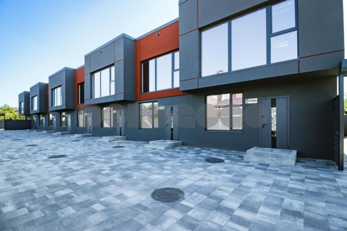 Продаж таунхаусу Софіїевска Борщагівка ул.Зоряна 16 - фото 1