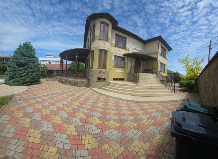 Продаю двоповерховий будинок Варварівка берег євроремонт гараж земля - фото 1