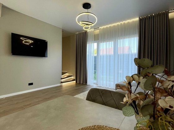 Таун з ремонтом, Петроп Борщагівці, Газ, центр комунікації, 83м2, Без% Петропавловская Борщаговка