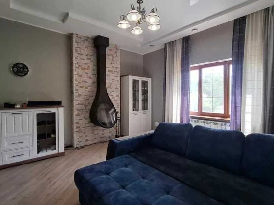 Продам 2х этажный дом ,Флоринка,Алексеевка,350м2 ,кап.ремонт(код5373) Харків