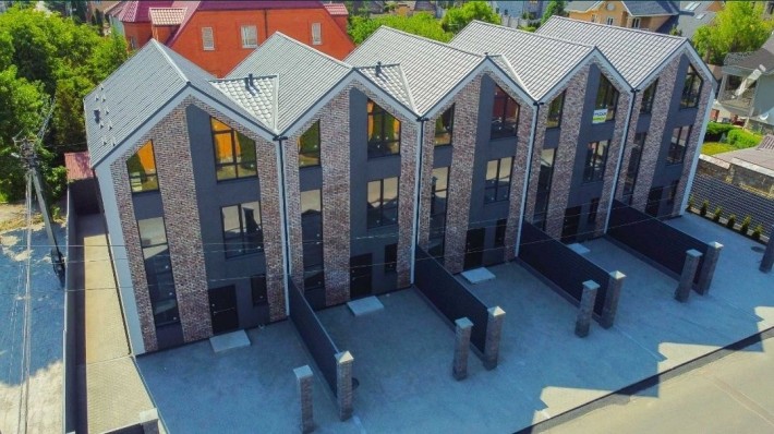 Продам будинок_таунхаус с. Петропавлівська Борщагівка.+ - фото 1