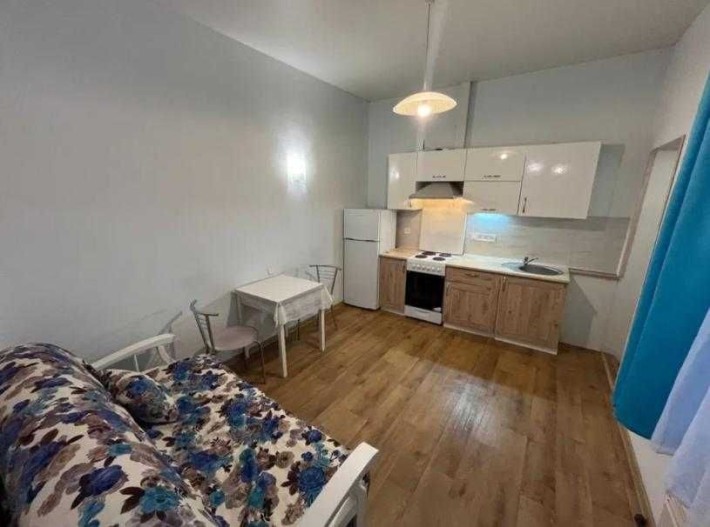 Квартира у метро «Холодная гора»со своим отдельным двором - фото 1