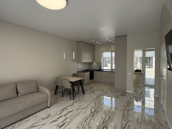 Таун з ремонтом, газ, ЖК Антрацит Петропавловская Борщаговка