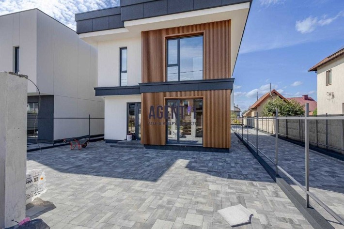 Продаж будинку  біля ліцею Петропавлівська Борщагівка. - фото 1