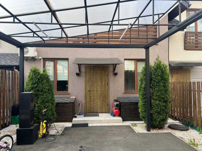 Продаж 2 поверхового таунхауса 112 кв. м, 3 кімнати - фото 1