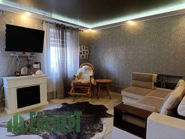 Продаж просторого будинку, пос. Ново-Західний - фото 1