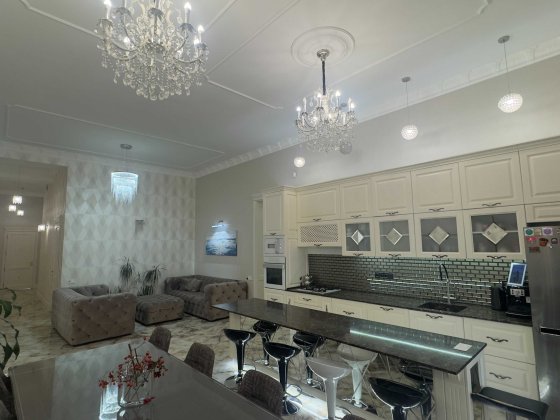 ТЕПЛЫЙ Капитальный Хозяйский дом с РЕМОНТОМ! Гараж, Подвал, Бассейн Одесса