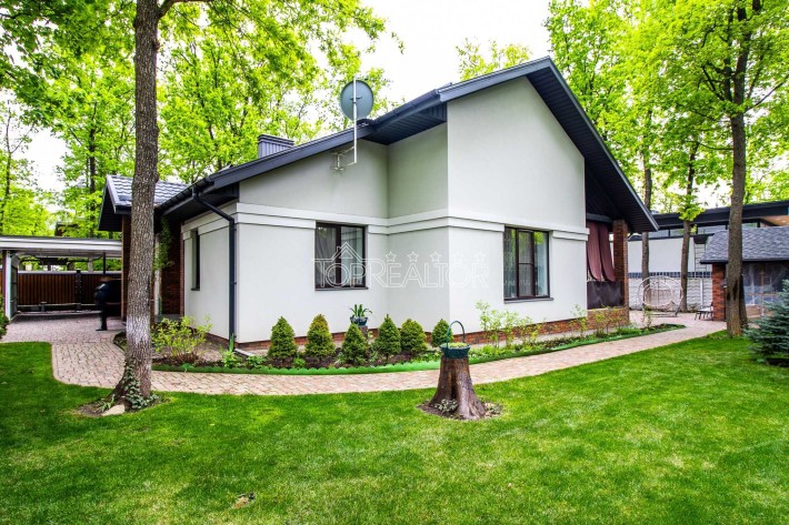 У продажі затишний будинок у котеджному селищі Лісне! - фото 1