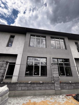 Продаж дуплекса із автонавісом  у Петропавлівській Борщагівці - фото 1