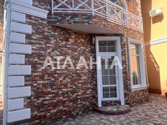 Дом с ремонтом на 13 ст. Б. Фонтана Одеса