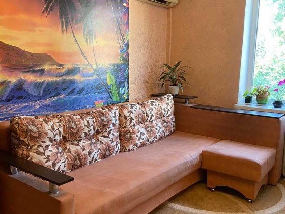 Дом с ремонтом и сауной в Хаджибейском районе. Двор. Два гаража. Одеса