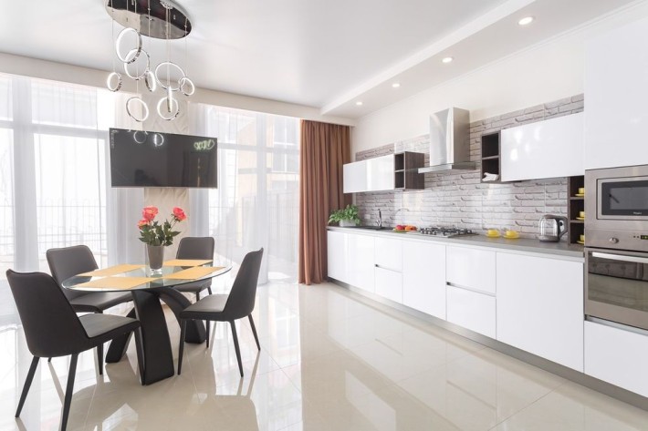 Новый стильный дом с дорогим ремонтом.Золотой берег! - фото 1