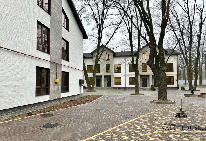 Продаж недорогих таунхаусів в дуже гарній локації - фото 1