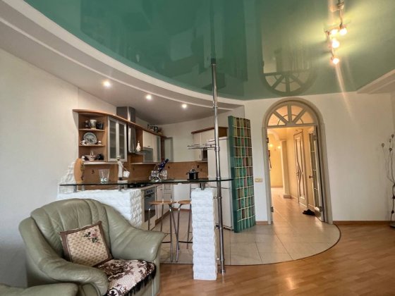 Продам двоповерховий будинок в Совиньоні-1 із зимовим садом та підвалом, Одеса Одесса