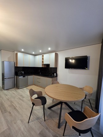 Здається 1 к квартира в ЖК Манхетен Ап/Озеро/можна з тваринами - фото 1