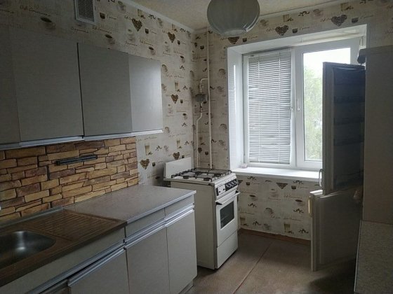 Здам квартиру з 3х кімнат на вул.Незалежності  від власника м.Броварі Бровари