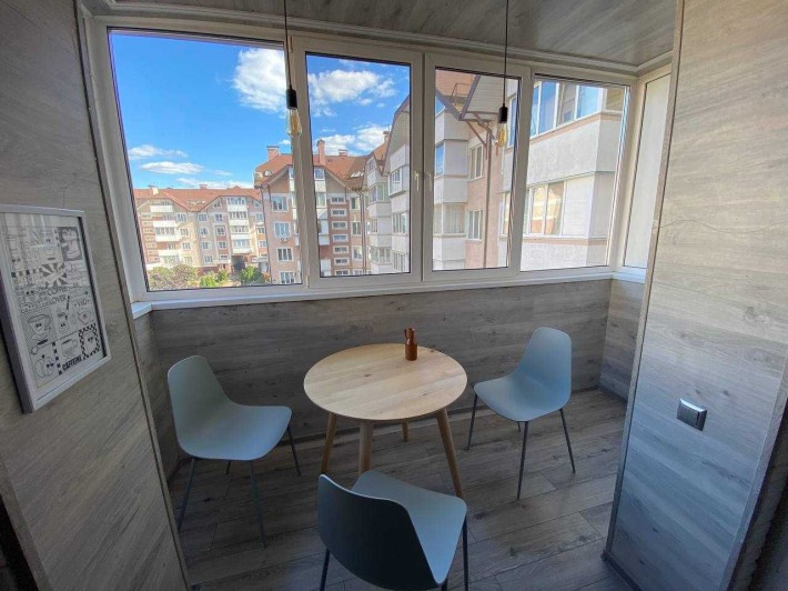 Перша здача! 2к квартира з новим ремонтом і власним паркомісцем - фото 1