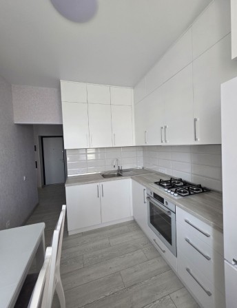 Оренда 2 кімнатної квартири на Вокзальній з автономним опаленням - фото 1