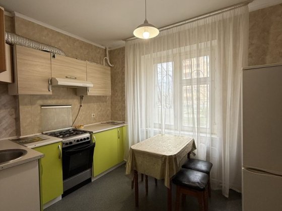 Здається в оренду 2-х кімн.квартира по вул.Момота 42 Борисполь